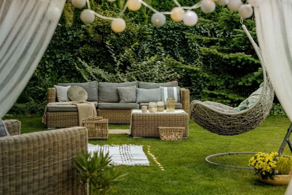 Cozy sofa set in the garden - Trending Landscape Design Ideas