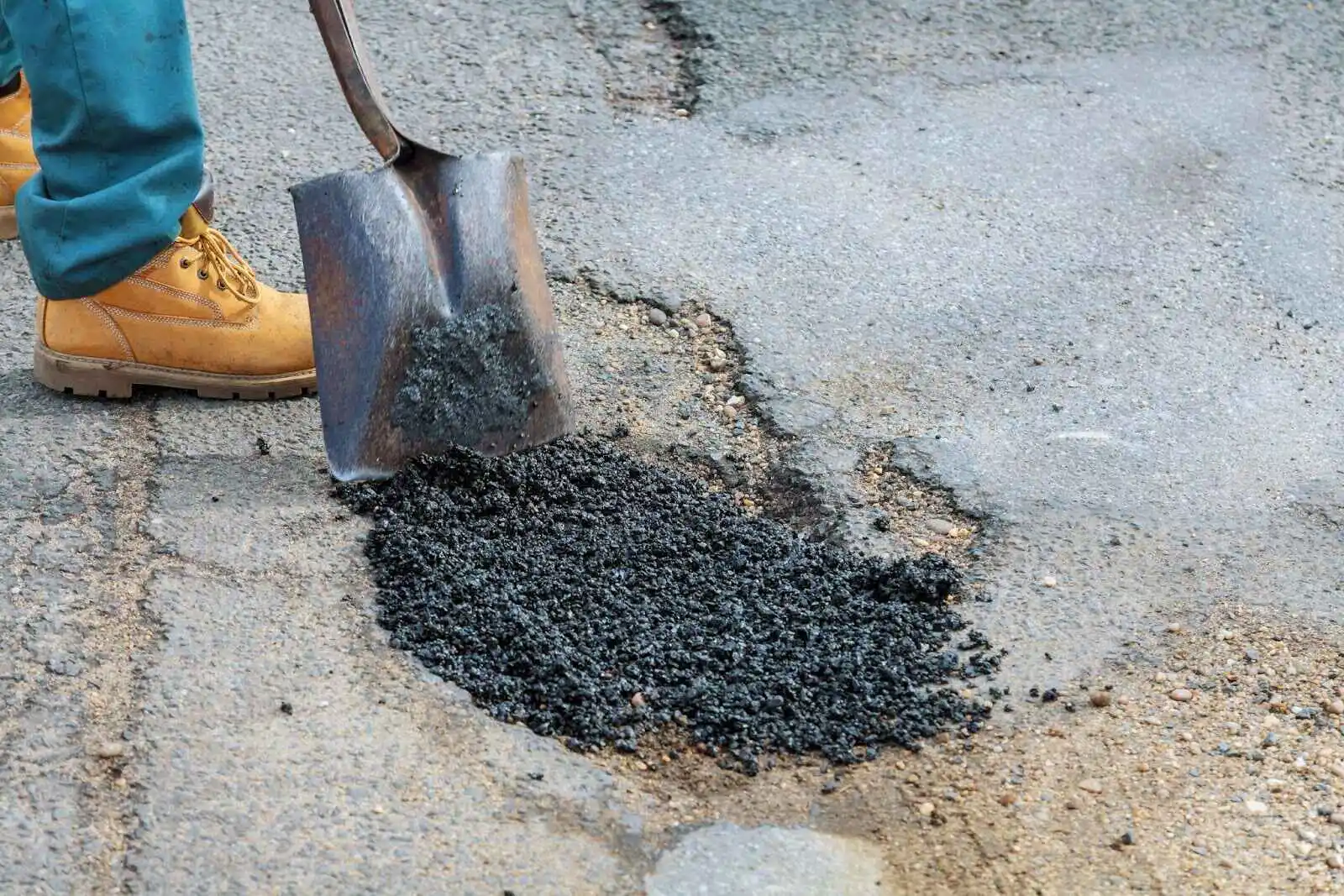 Providing Driveway and Patio Maintenance in Canada