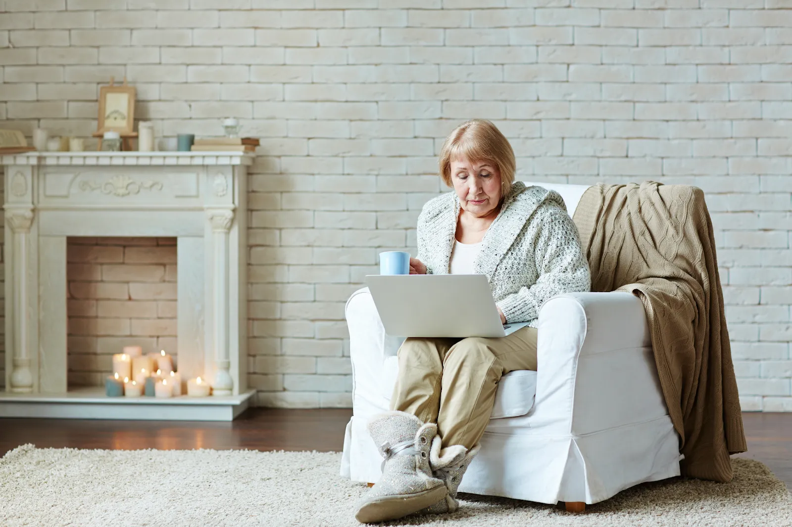 Guide on Winter Emergency Services Every Senior Should Have on Speed Dial