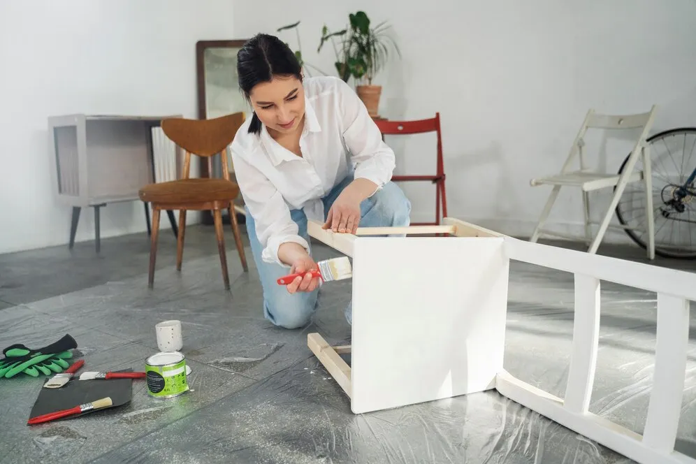 5 Furniture Assembly Techniques for Winter in Canada