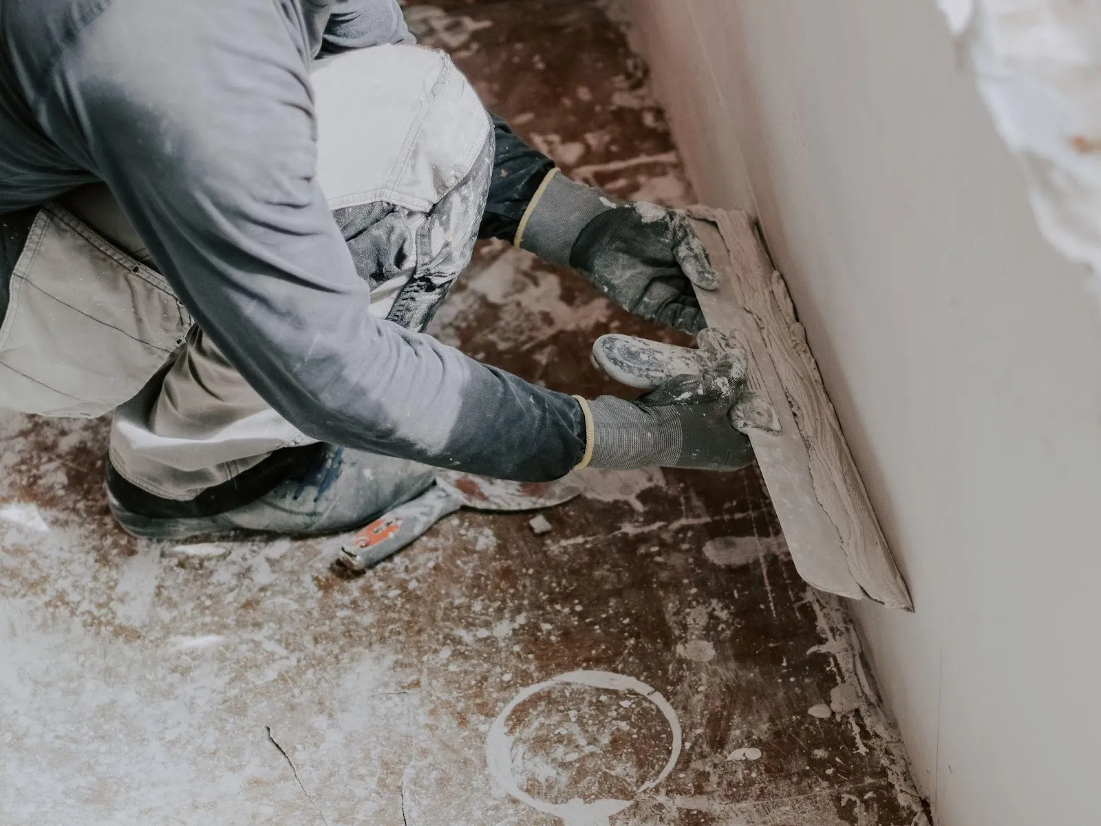 How Long Does Drywall Mud Take to Dry in Winter?