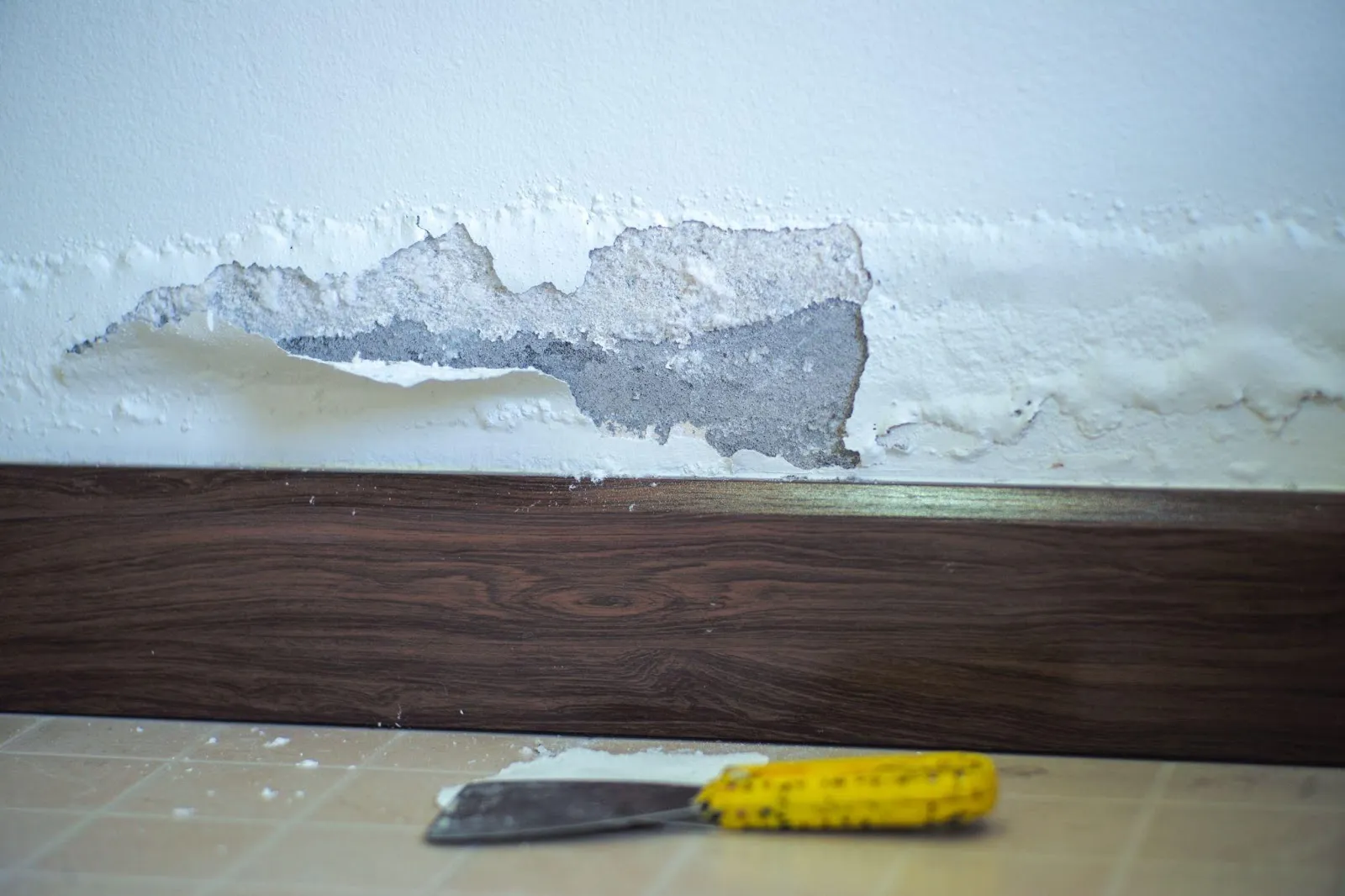 How to Fix 5 Common Winter Painting Mistakes in Canada