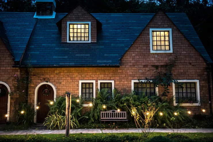 How can I make my front yard usable in Canada