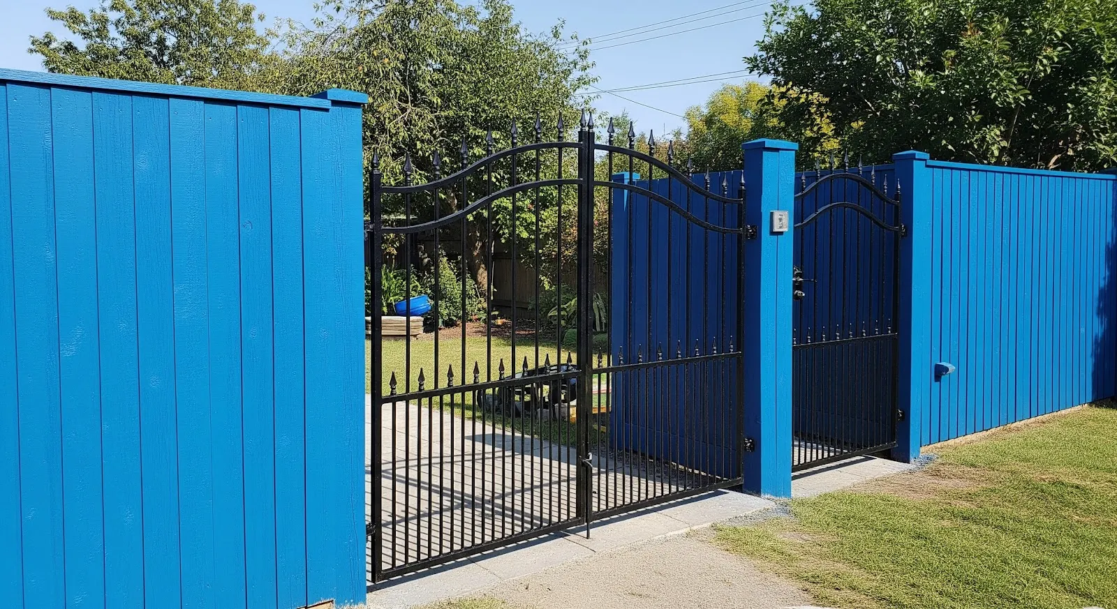 Refresh Fences and Gates