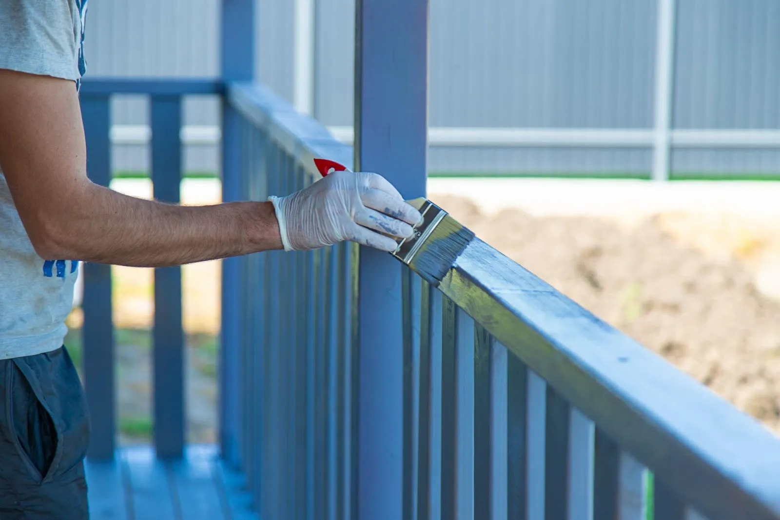 What Paint Finish Works Best on Different Outdoor Surfaces?