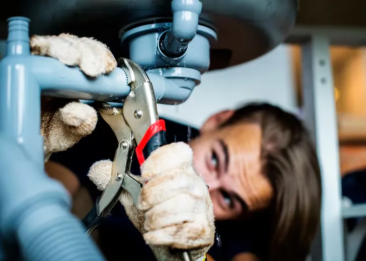 7 Plumbing Warning Signs to Never Ignore in Canada