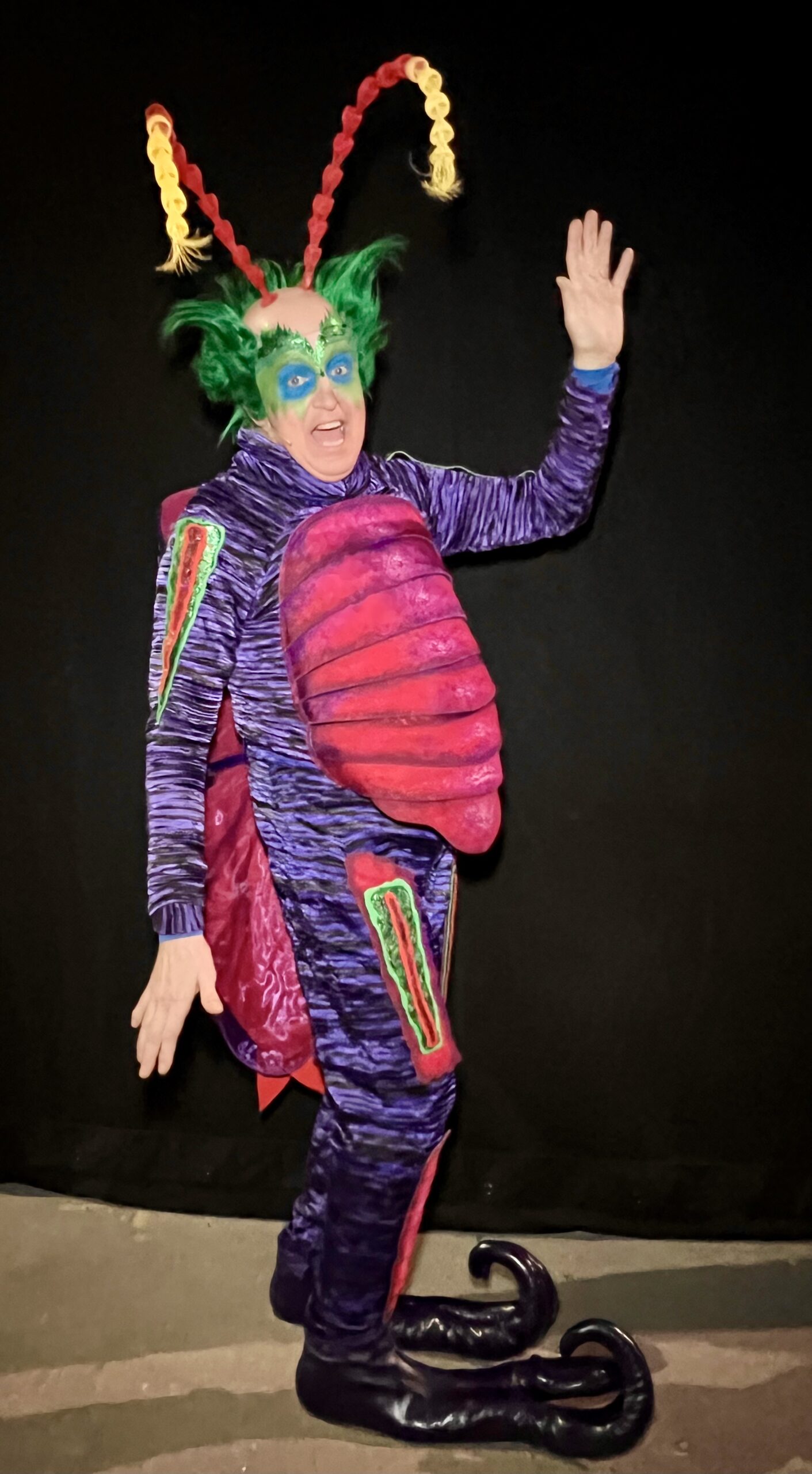 Peter Wickham as a Master Flipo in OVO.