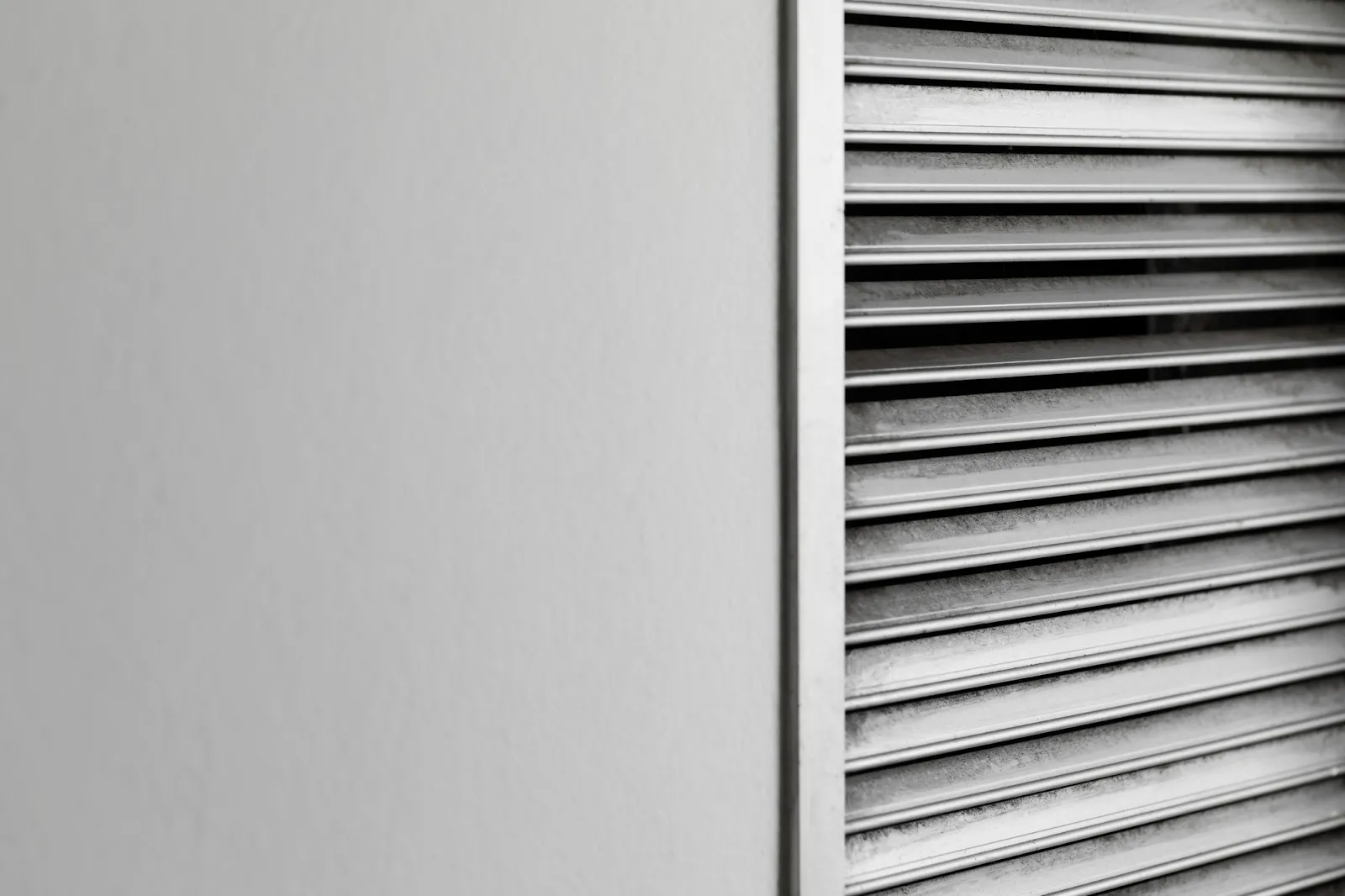 Signs your air conditioner might have mold