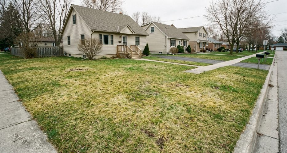 What Is The Correct Order Of Lawn Care In Canada